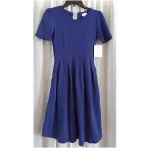 NWT XS LuLaRoe Amelia